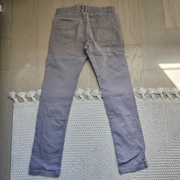 Men's H&M Straight Legged Jeans, Color Taupe/Grey, Size 31 - Picture 11 of 14